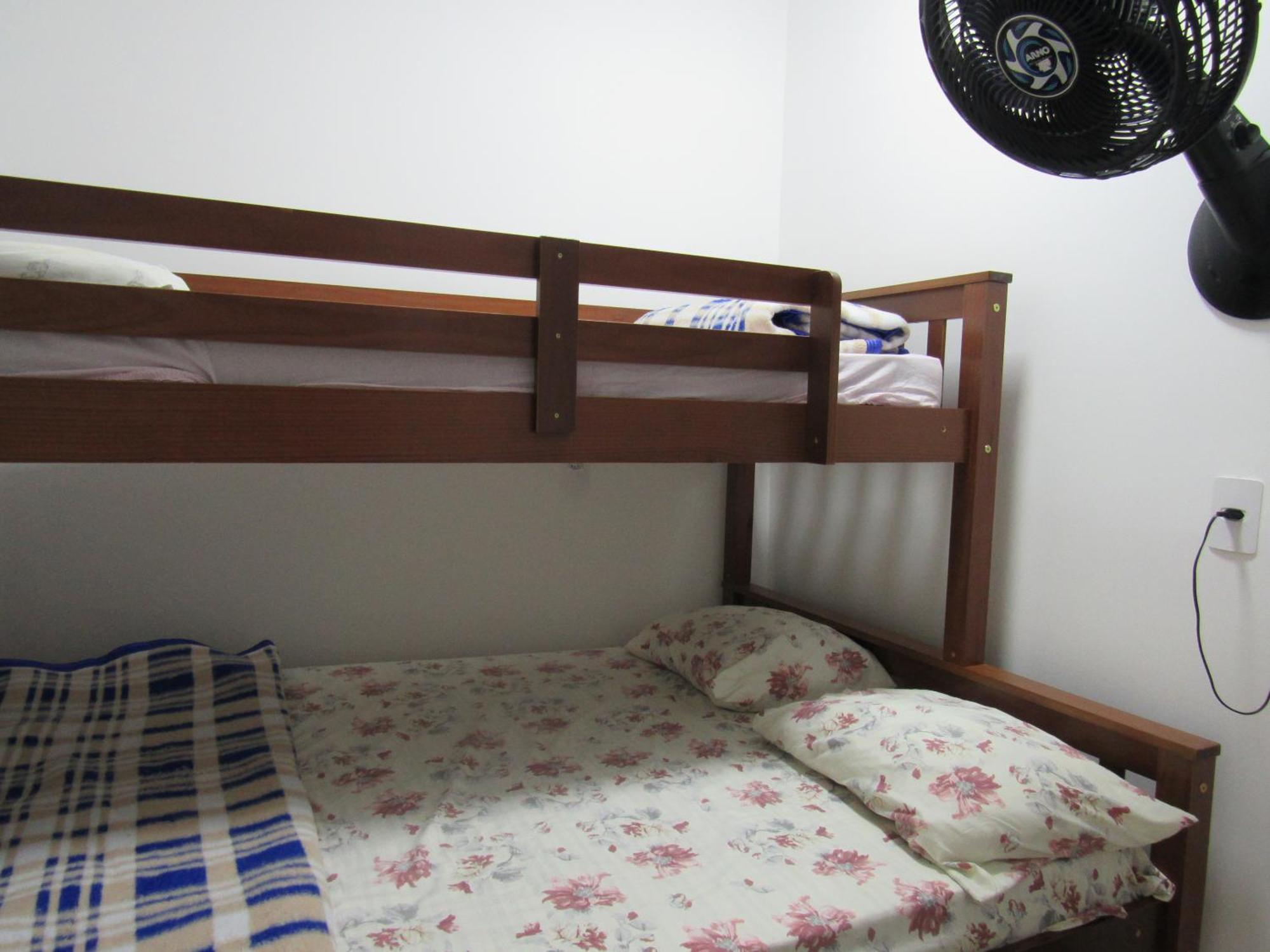 Vitoria Hostel Гуарульос Екстериор снимка
