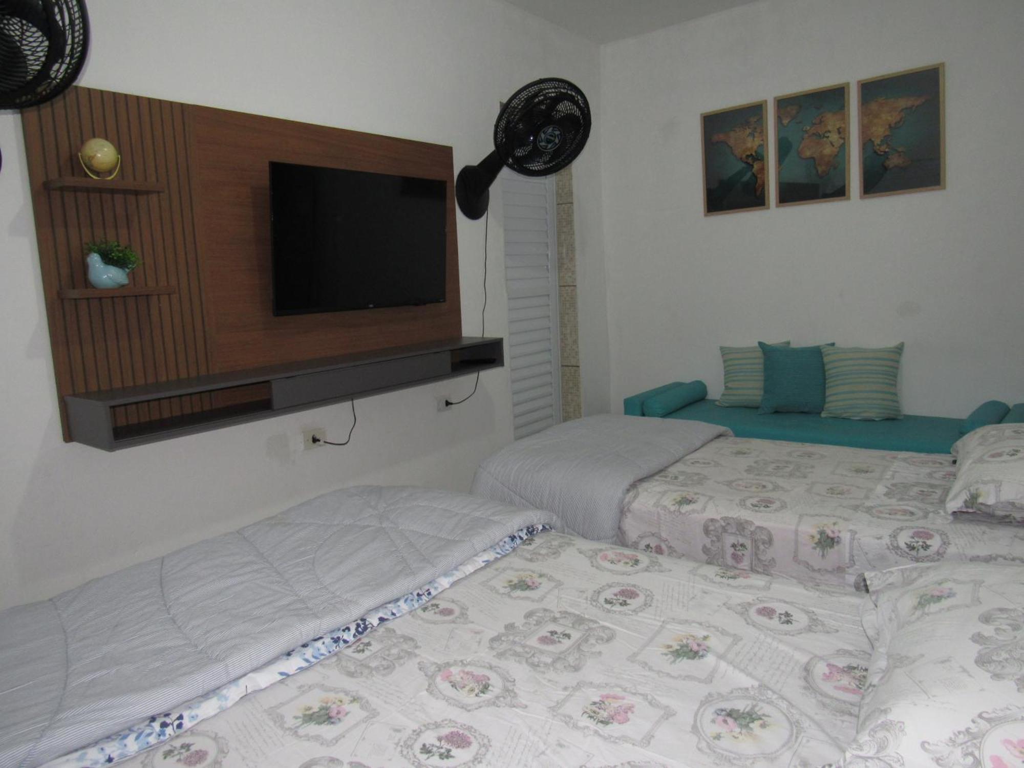 Vitoria Hostel Гуарульос Екстериор снимка