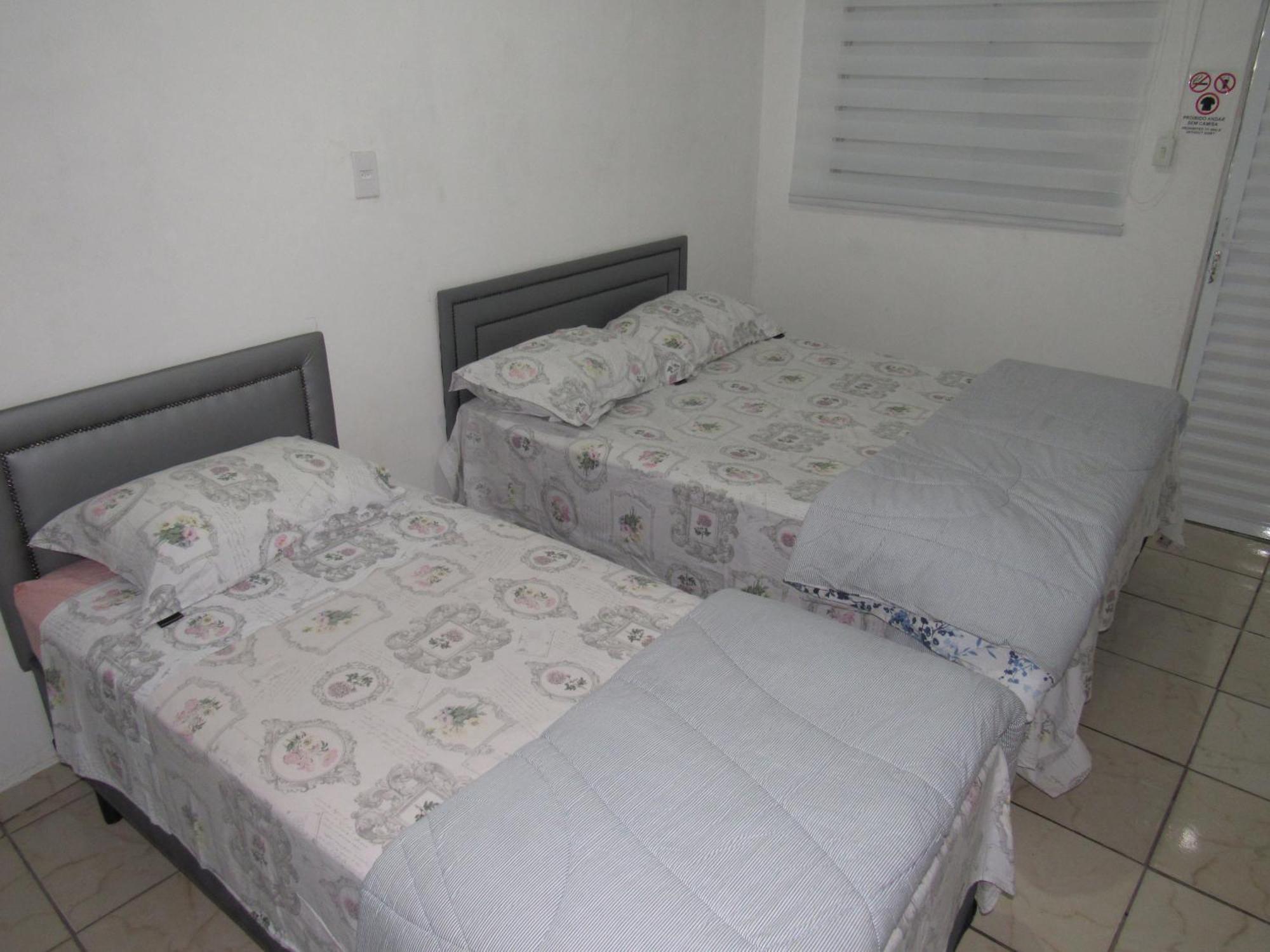 Vitoria Hostel Гуарульос Екстериор снимка